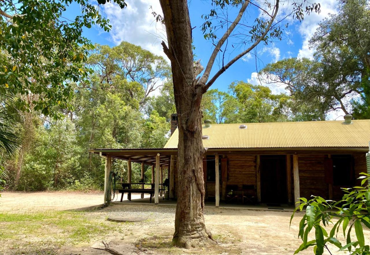 Ferns Hideaway Resort Byfield Exterior foto